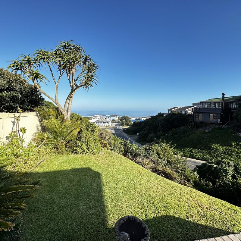 4 Bedroom Property for Sale in Outeniqua Strand Western Cape